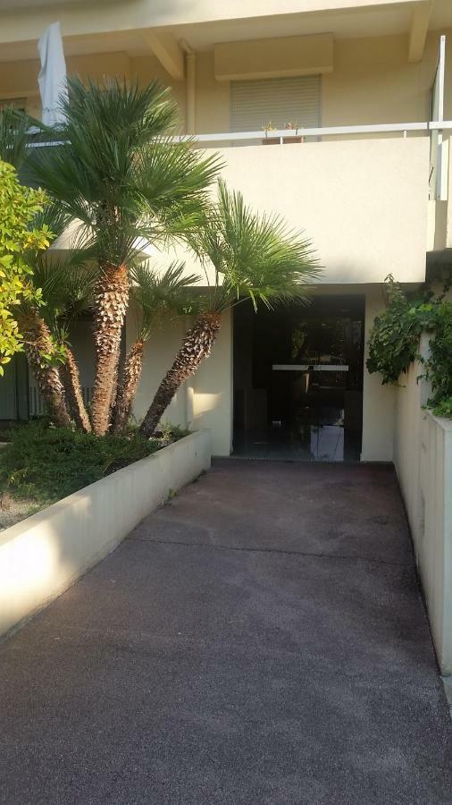 Appartement In With Swimming Pool Nice